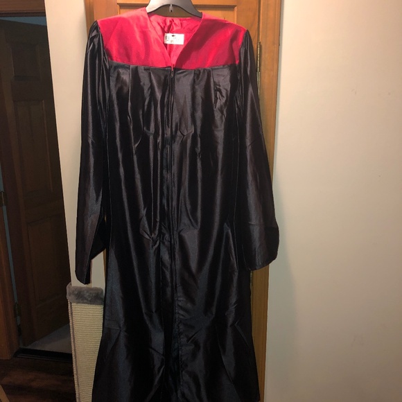 Cap & Gown Black & Red Unisex 6'-6'2" tall Graduation Ceremony Robe - Picture 1 of 11